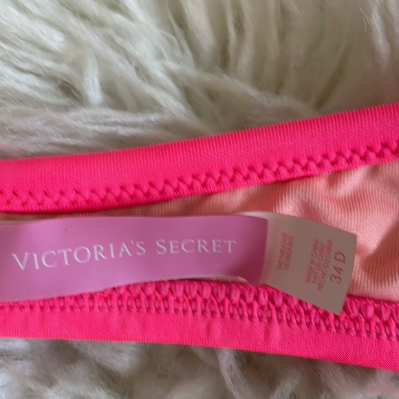 Victoria’s Secret Bikini Top - Picture 3 of 3